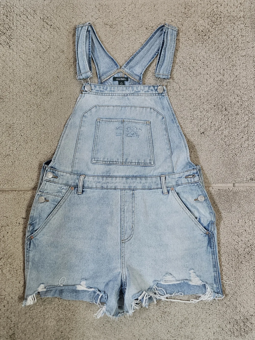 Wild Fable Denim Short Overalls – Light Wash | Size Medium - Picture 3 of 8